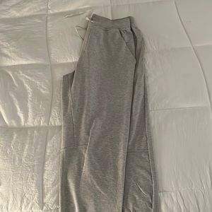 Lululemon gray sweatpants joggers
